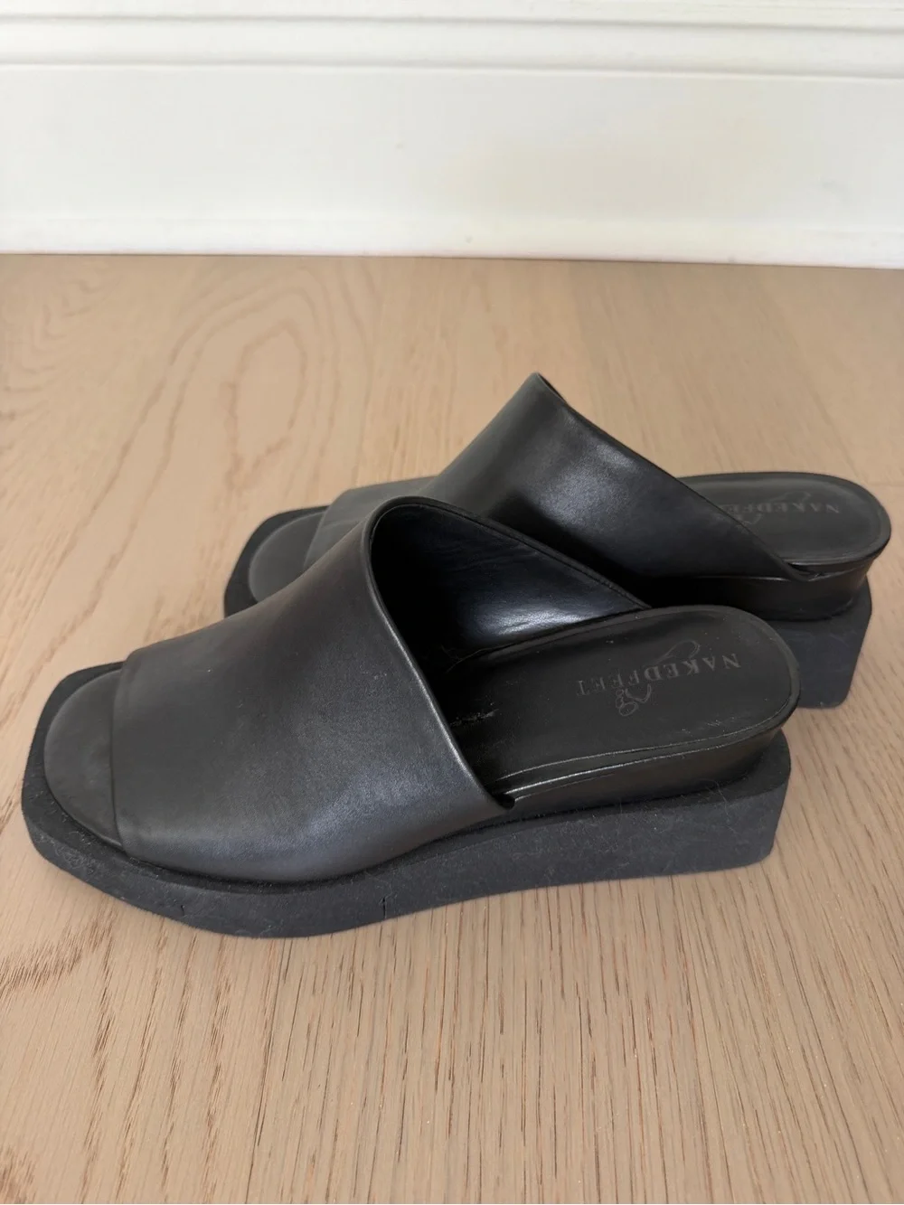 Naked Feet Black Infinity Sandals - Picture 2 of 7